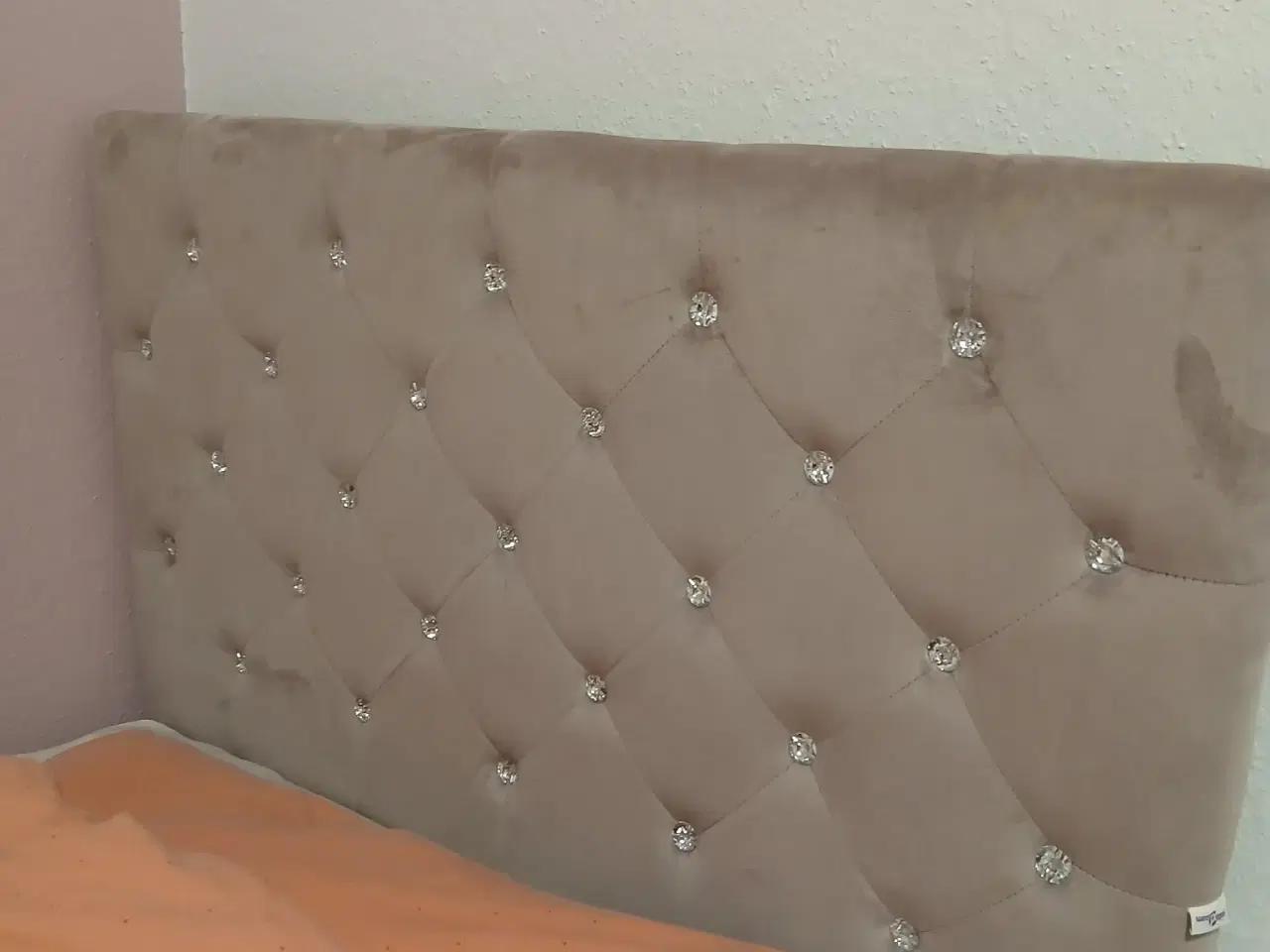 Billede 2 - Flot seng med 2 opbevarings puff