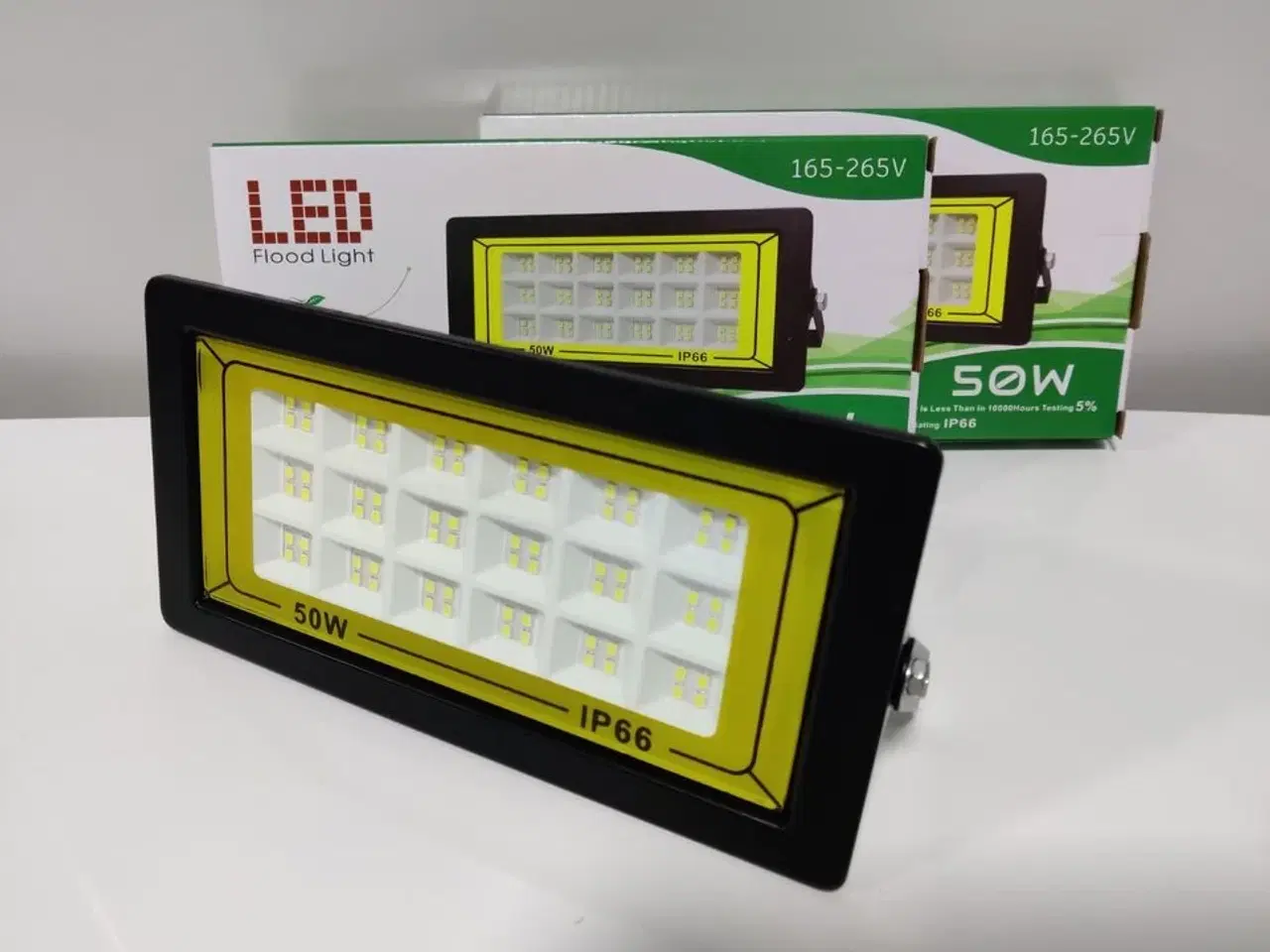 Billede 1 - 2 stk. 50 watt LED Projektør, vandtæt.