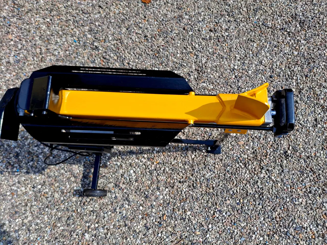 Billede 4 - 5 Tons Brændekløver til salg 