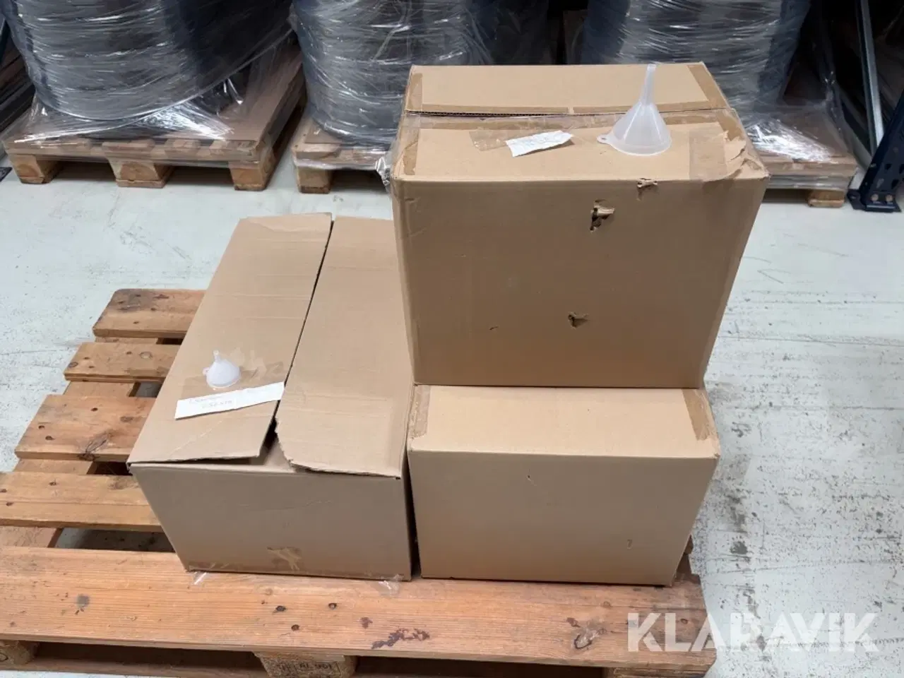 Billede 6 - Parti med plastik tragte Ø7.5 / Ø5 cm - 1452 styk