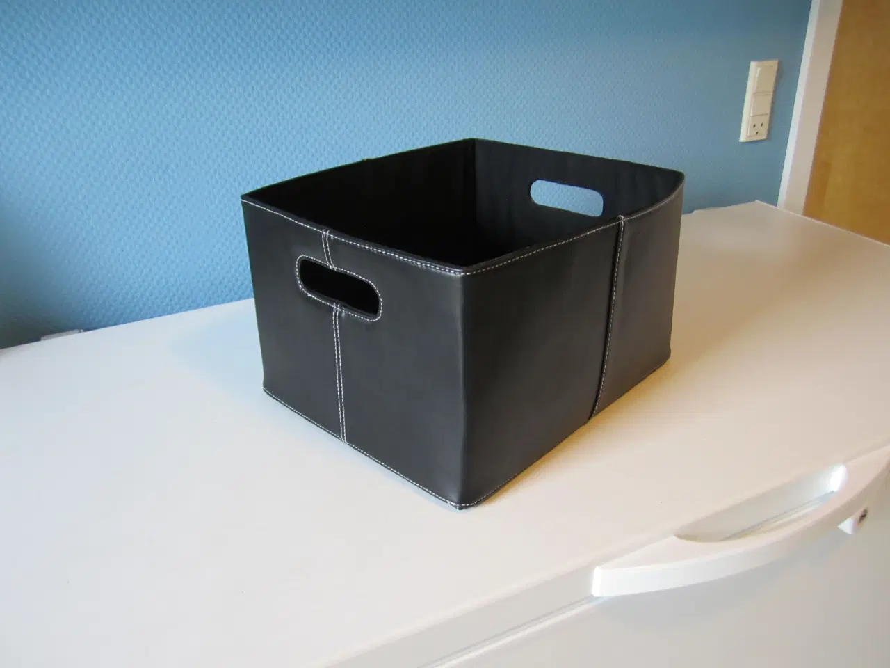 Billede 2 - Læder opbevaringskasse i sort 