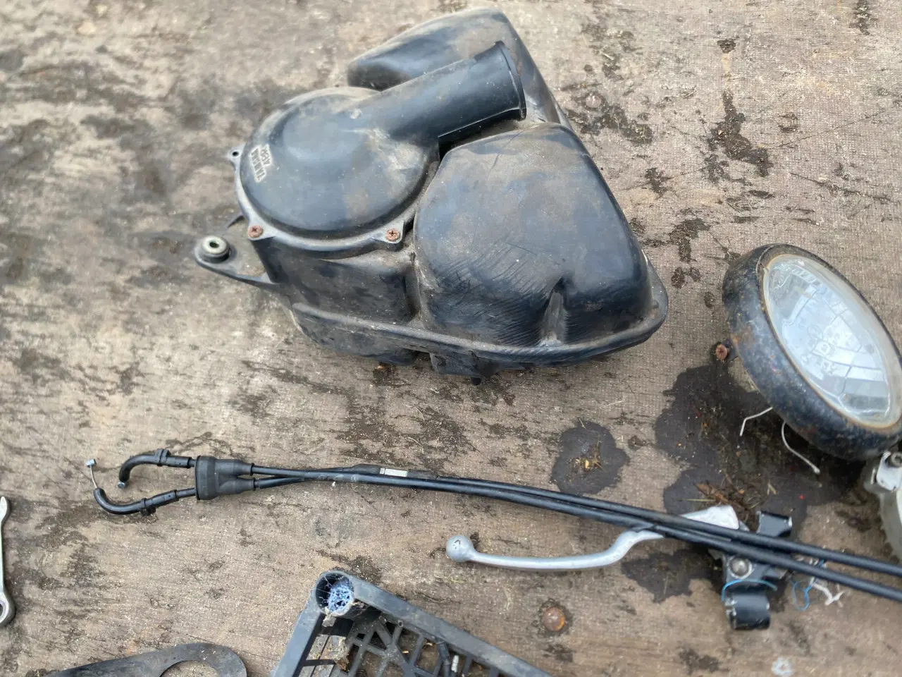 Billede 6 - Yamaha xj 600. To kasser reservedele 