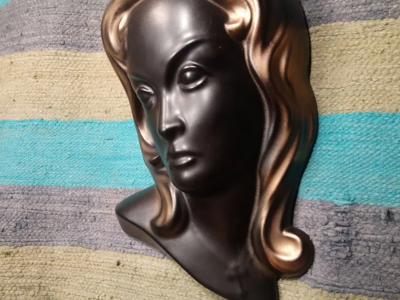 Billede 3 - Smuk kvinde - keramik relief. 