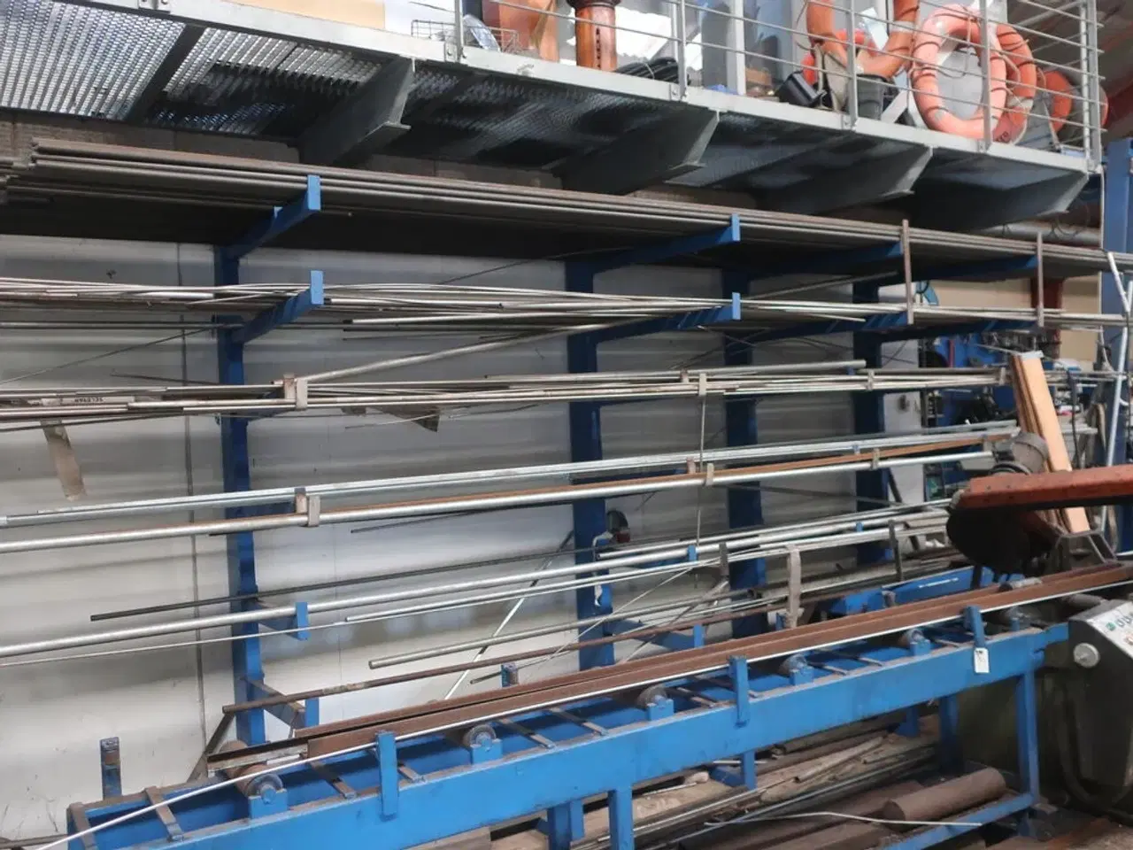 Billede 1 - Grenreol med div. Jern