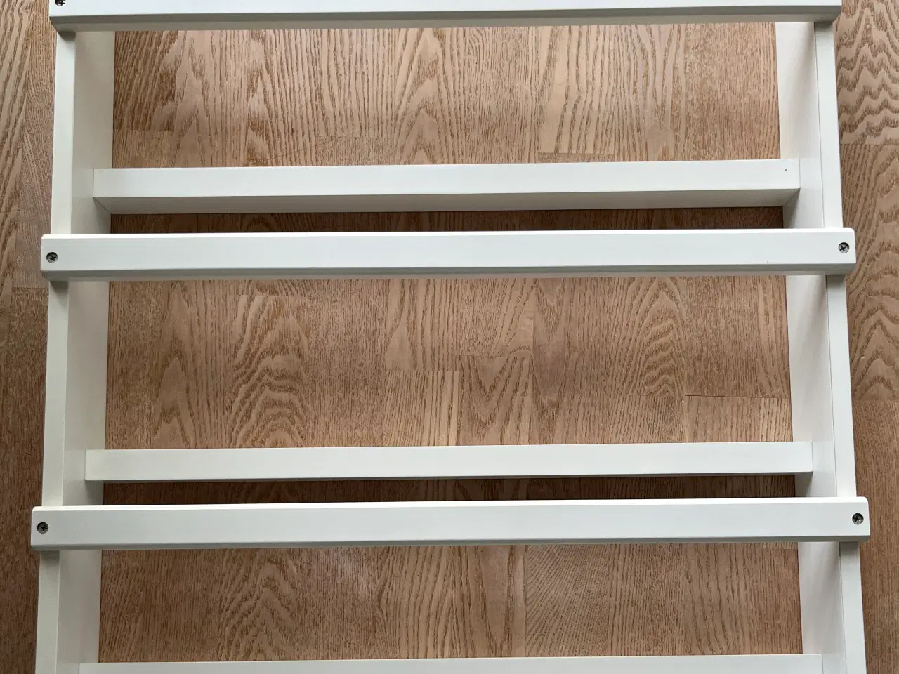 Billede 2 - Hylde til ophæng på væggen 