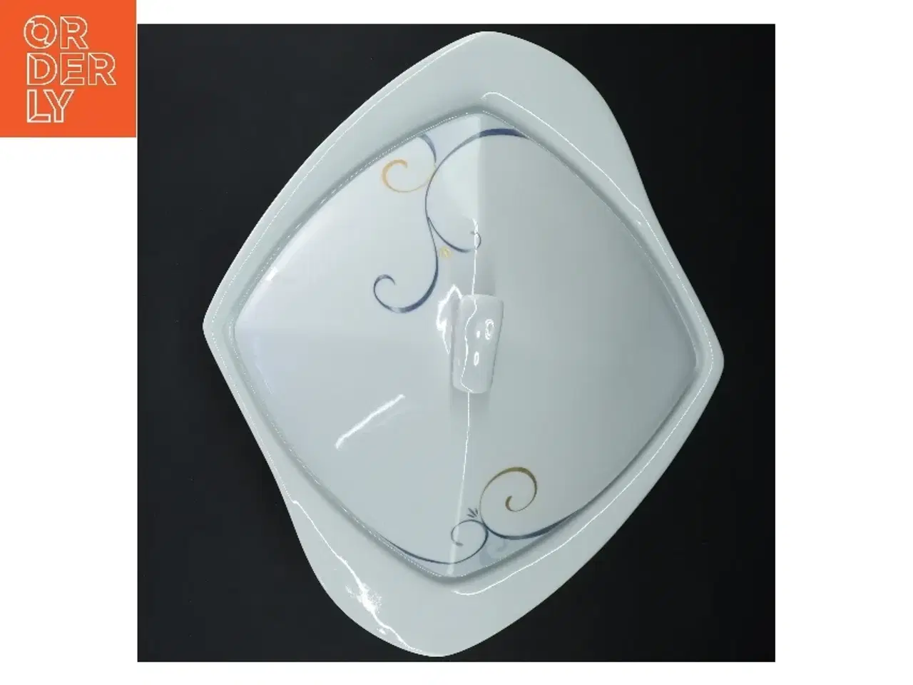 Billede 3 - Porcelæns skål med låg fra Fyrklveten Victoria (str. Ø 27 cm)