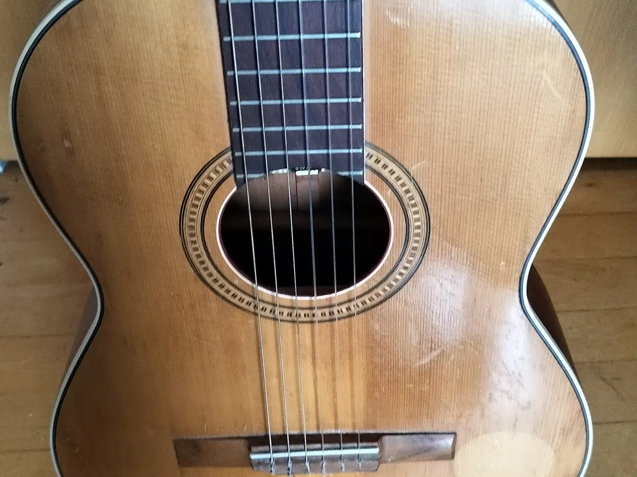 Billede 1 - Bjarton Isabella klassisk guitar