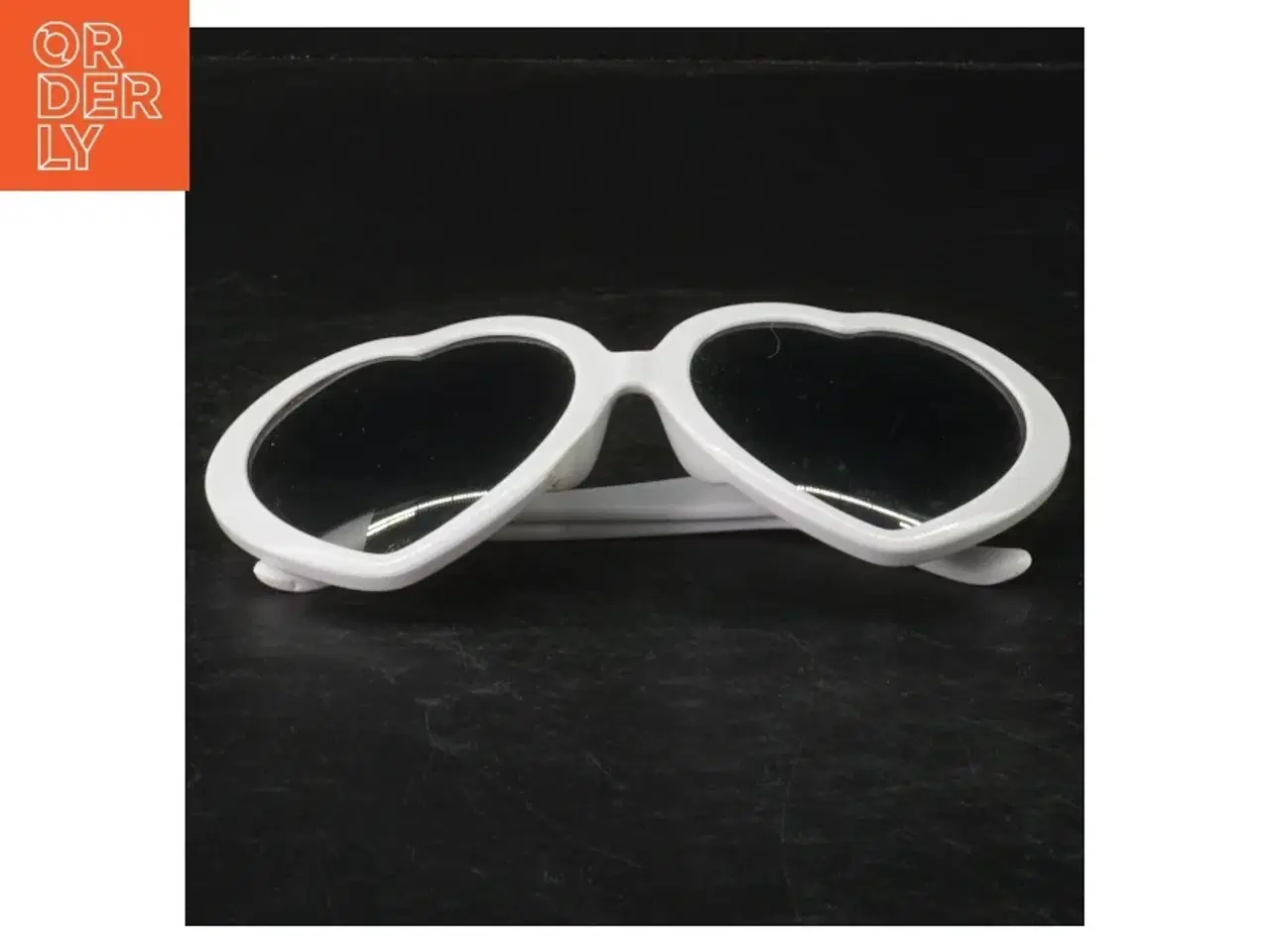 Billede 3 - Hjerteformede solbriller (str. 13,5 cm)
