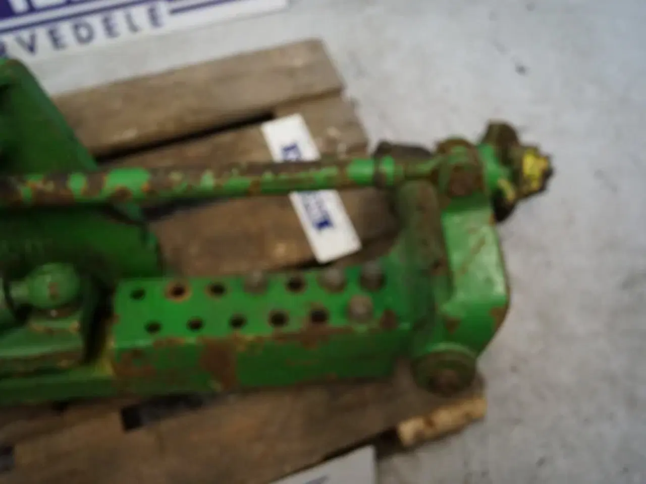 Billede 8 - John Deere 2850 Foraksel Komplet AL31297