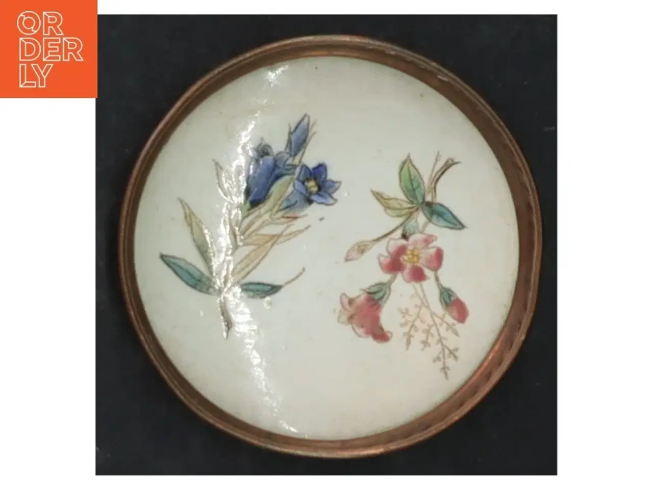Billede 4 - Porcelænsbakker med blomsterdekoration (str. Ø. 9 cm og. ø 7 cm)