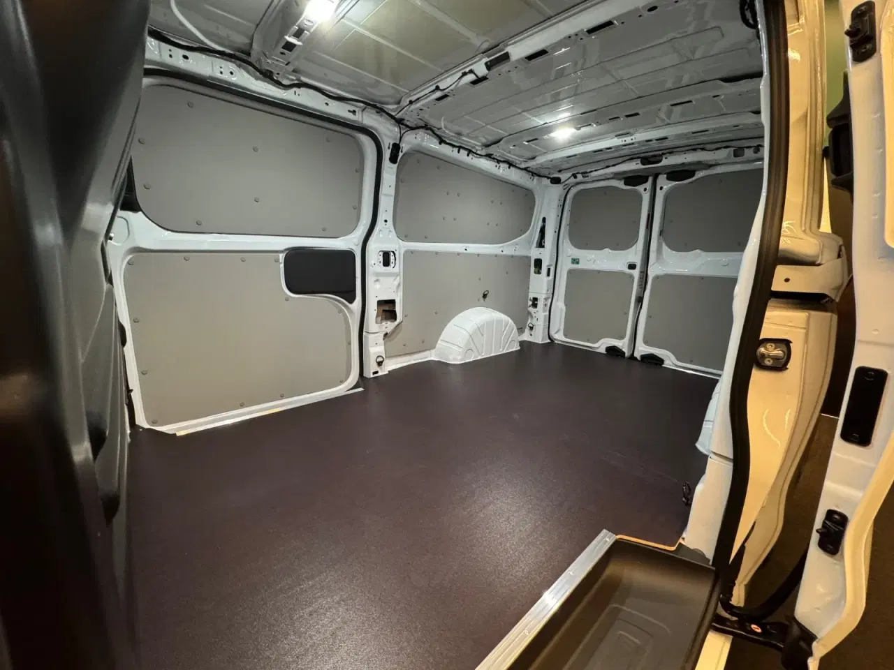 Billede 12 - Ford Transit Custom 320L 2,0 EcoBlue Limited aut.