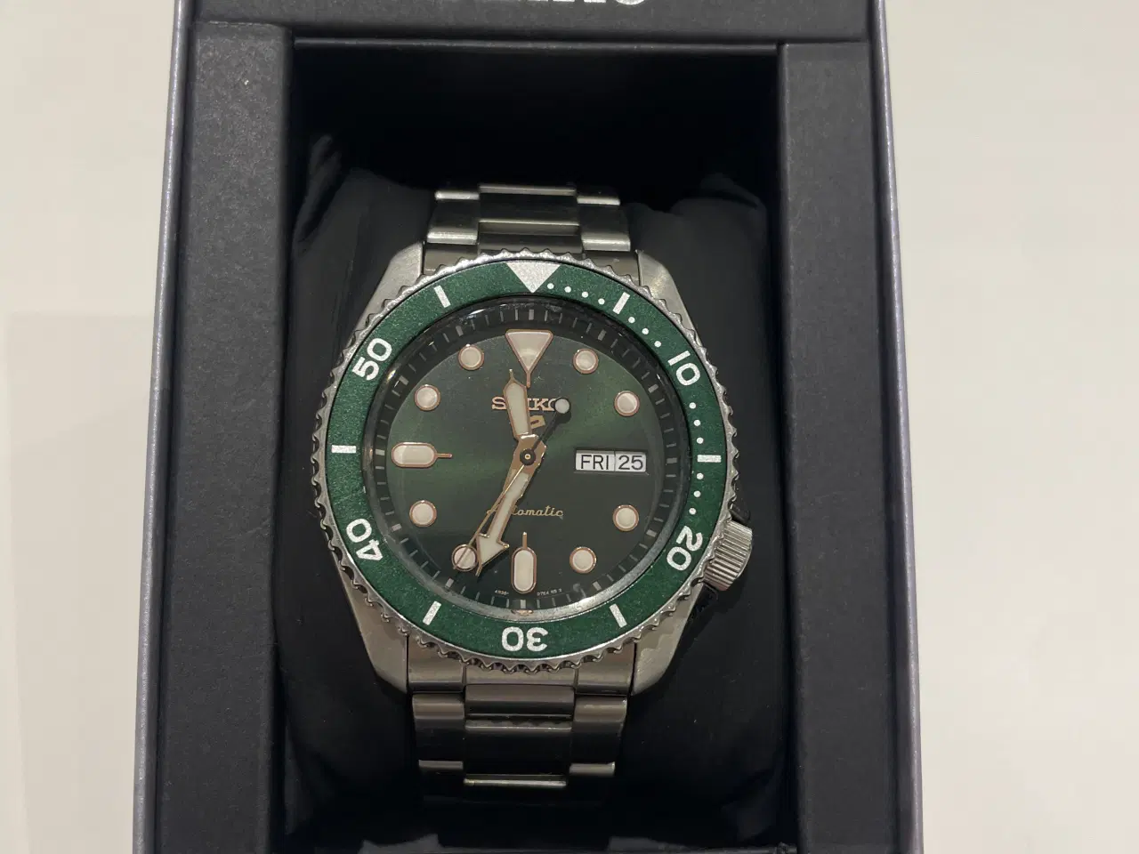 Billede 1 - Seiko dykkerur med lænke sælges. 