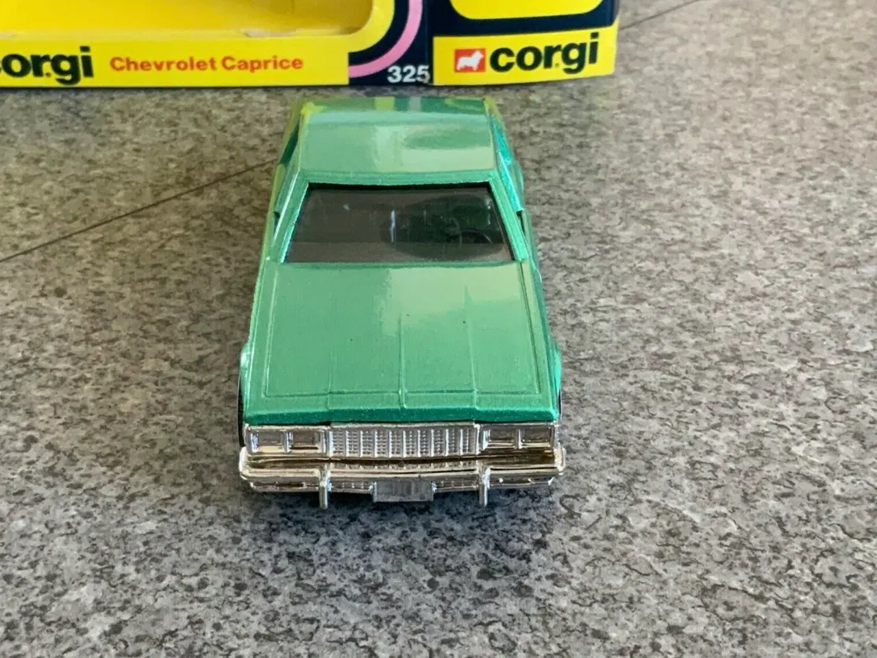 Billede 2 - Corgi Toys No. 325 Chevrolet Caprice, scale 1:36