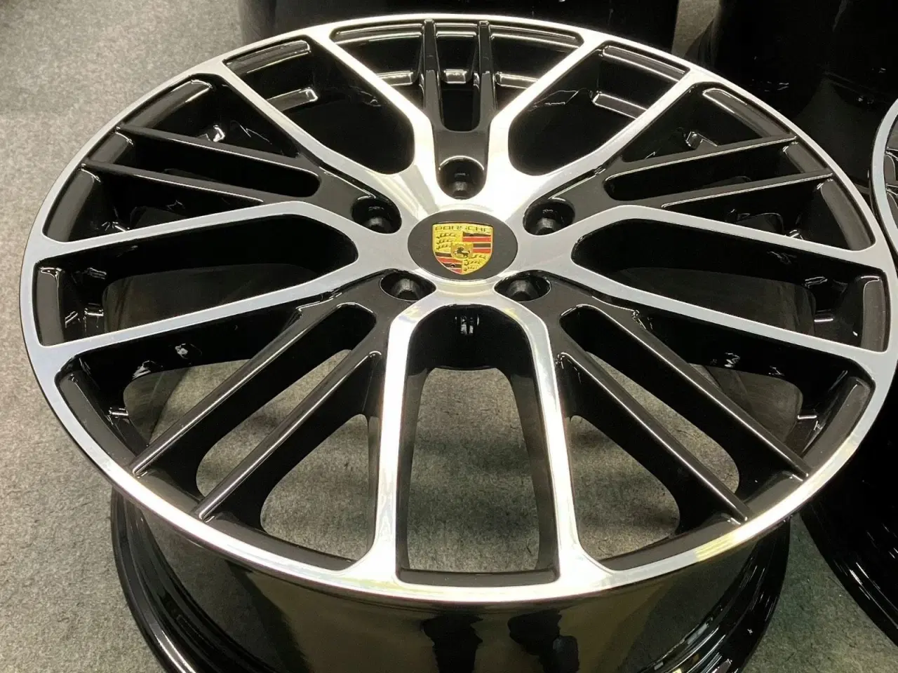 Billede 5 - ALUFÆLGE PORSCHE PANAMERA 971 GTS 21"