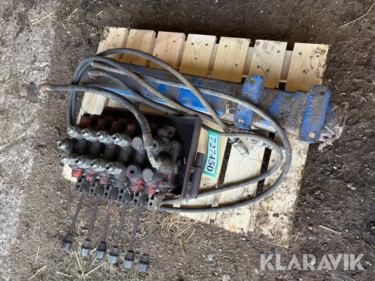 Billede 5 - Hydraulisk ventilblok og støtteben