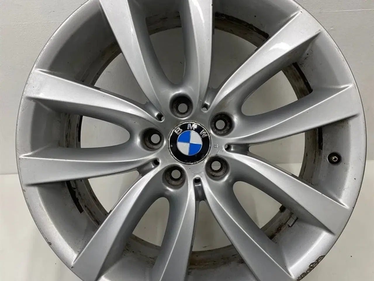 Billede 6 - 19" Org. BMW fælge uden dæk "V-Speiche 331" 4stk A64454 BMW E60 E61 E60LCI E61LCI F10 F11 F12 F13 F06 GC F10 LCI F11 LCI F06 GC LCI F12 LCI F13 LCI