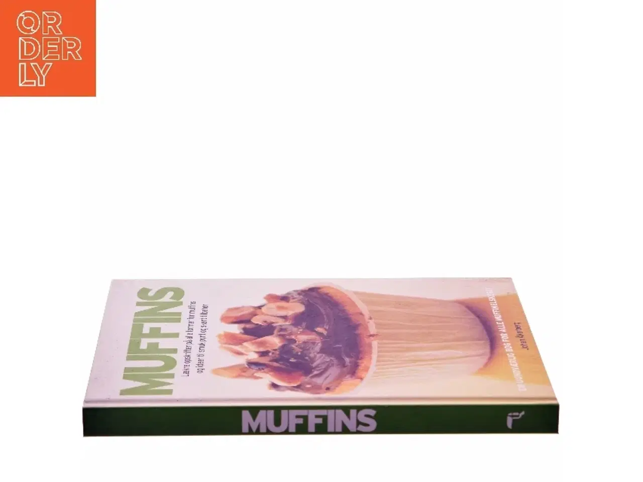 Billede 2 - MUFFINS : Lækre opskrifter på alle former for muffins og ideer til smukt pynt og skønt tilbehør af Johan Åkerberg (Bog)