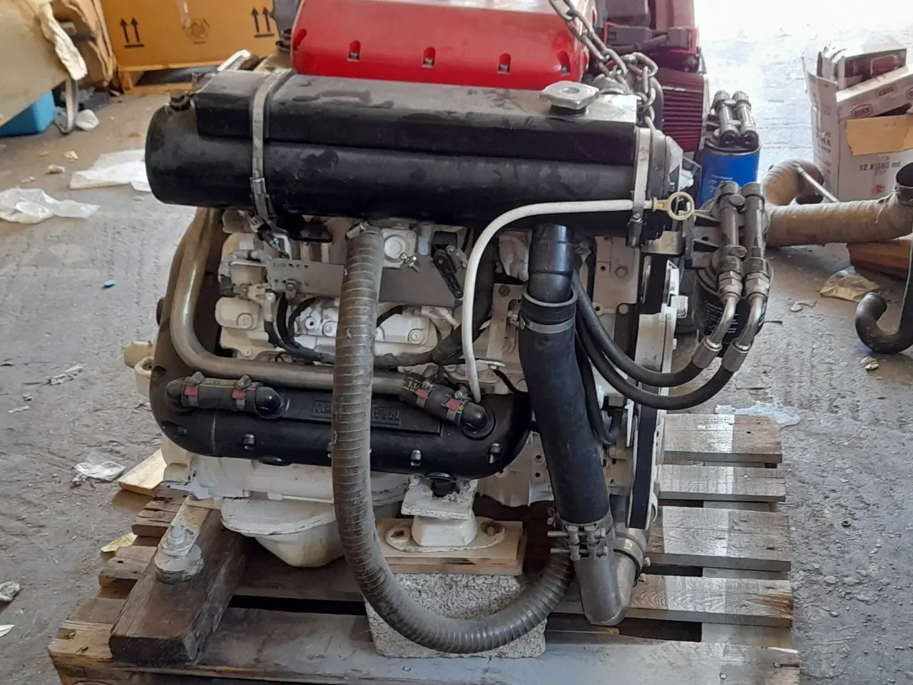 Billede 1 - v8 duramax 350hk marine motor, marine diesel