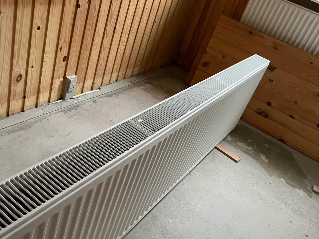 Billede 3 - Radiator 50 * 250 cm med termostat 