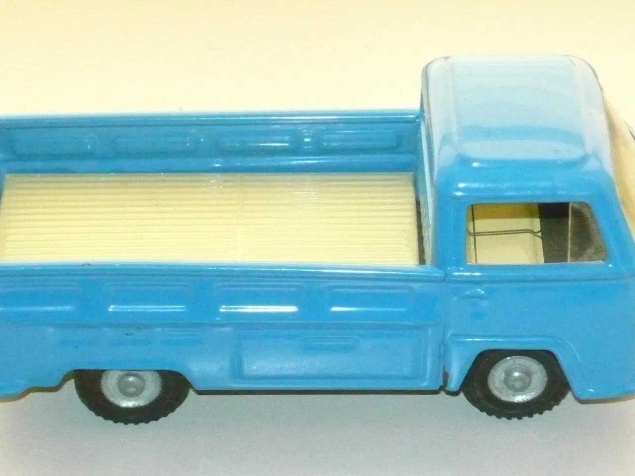 Billede 5 - Velholdt VW Modelbil