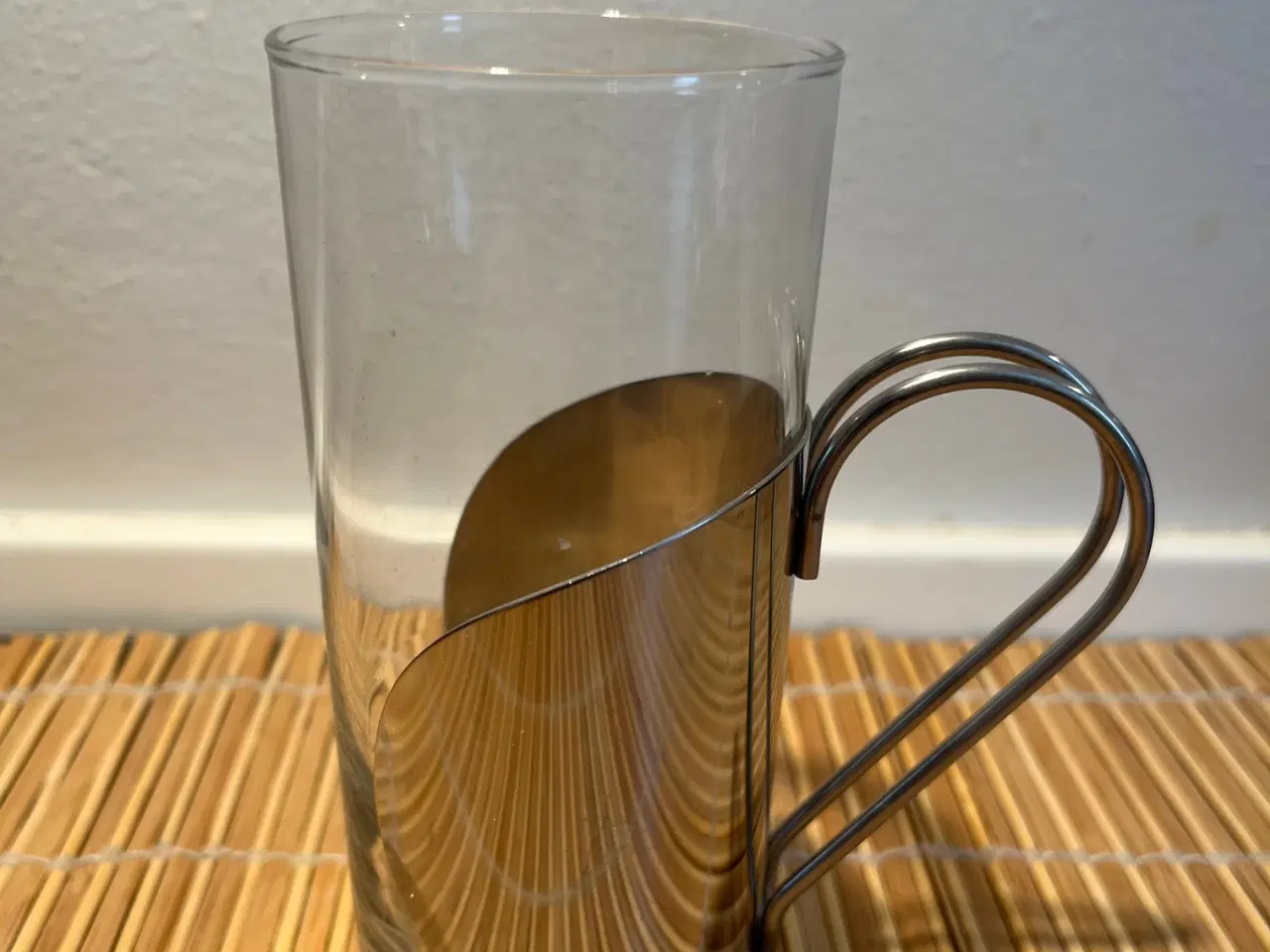 Billede 2 - Stilfuldt Irish Coffee sæt – 4 glas m/stålholdere