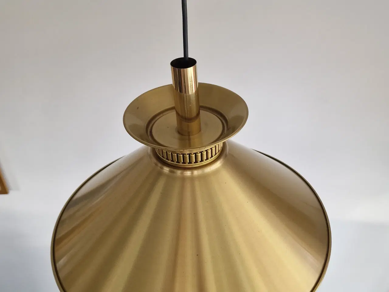 Billede 3 - Stilfuld vintage pendel i messing.