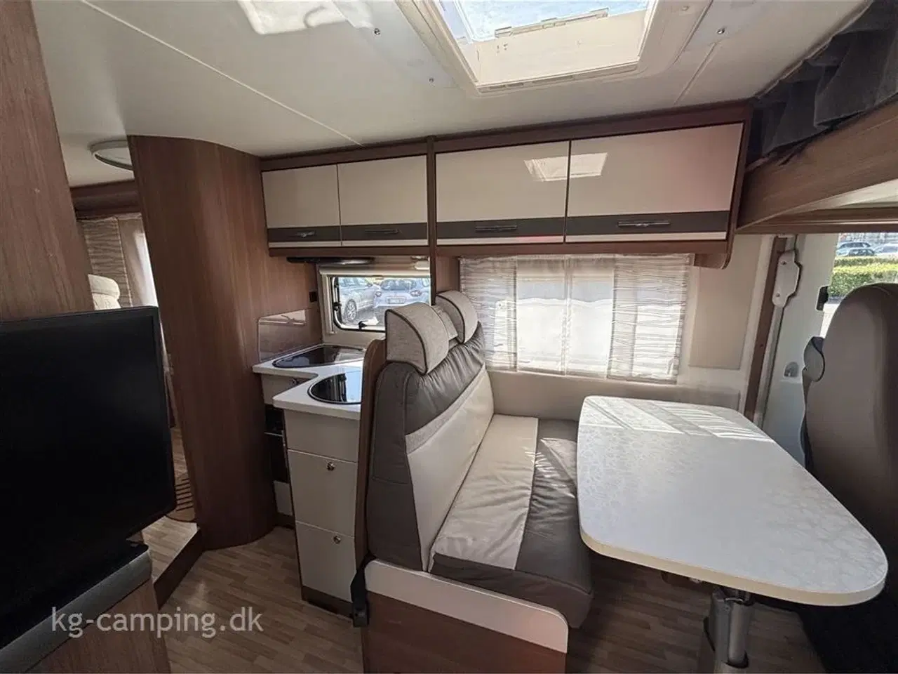 Billede 7 - 2015 - LMC I 745   Fin Helintegrerede autocamper med masser af udstyr.
