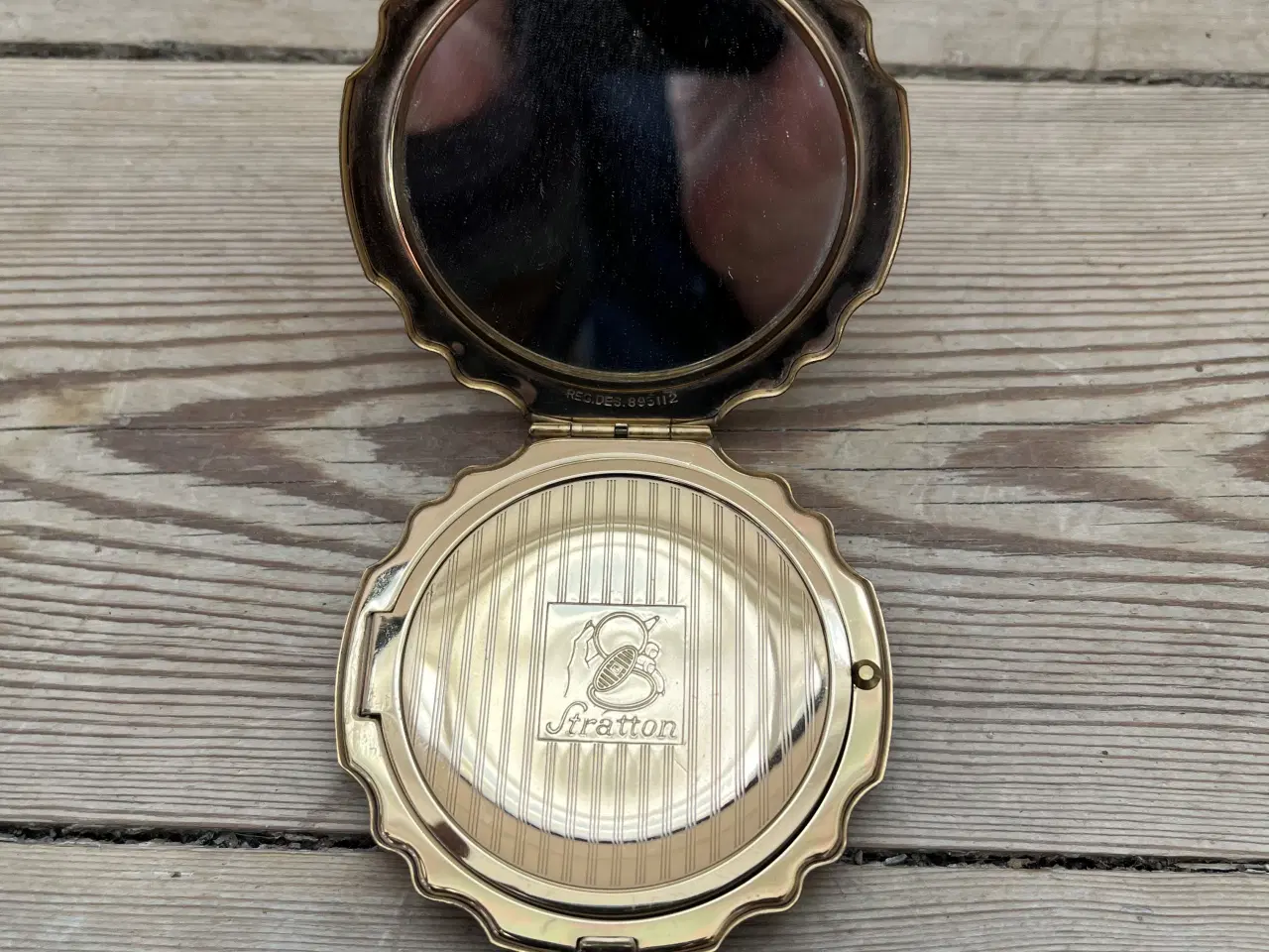 Billede 4 - Perlemor pudderdåse 