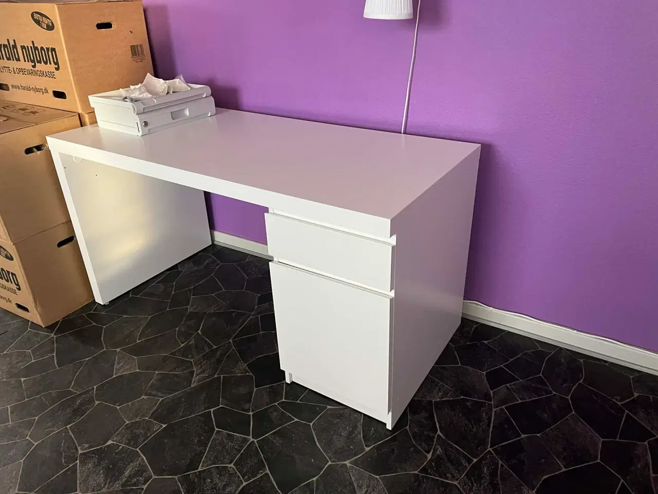 Billede 2 - Hvis skrivebord med skuffe og skab