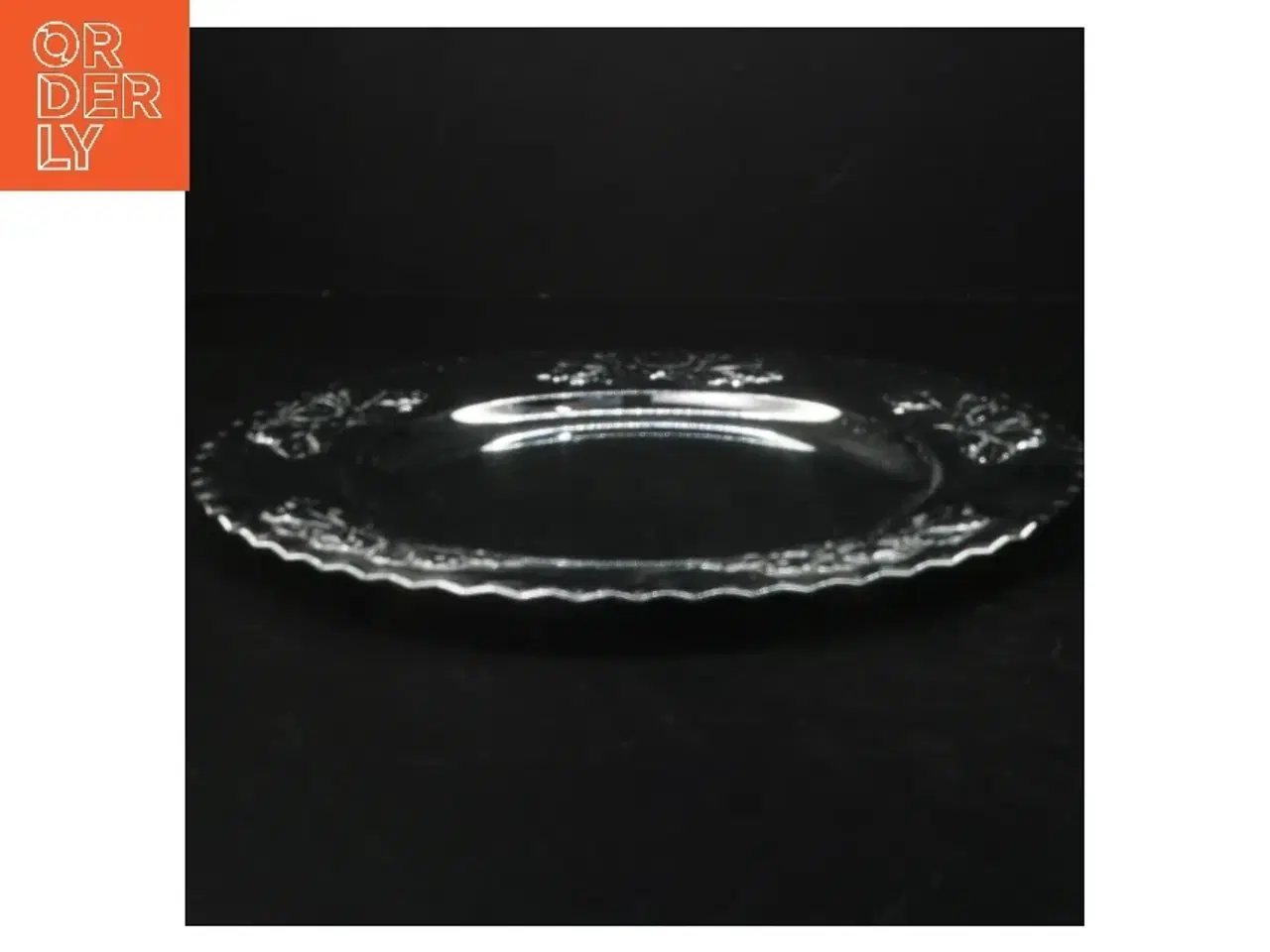Billede 1 - Sølvfarvet serveringsfad med rosendekoration (str. Ø. 30 cm)