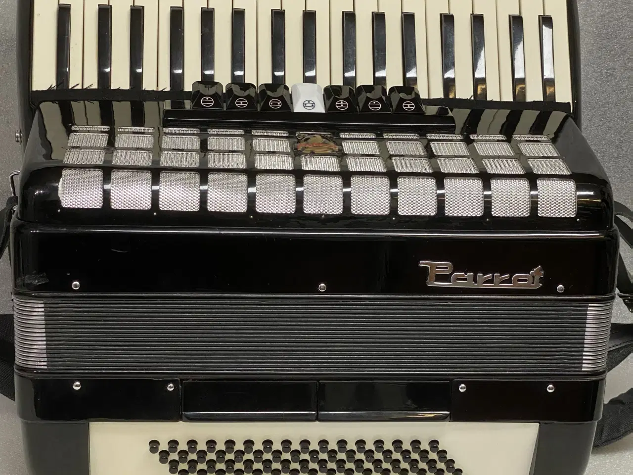 Billede 5 - Perrot tangent-harmonika sælges – nyserviceret