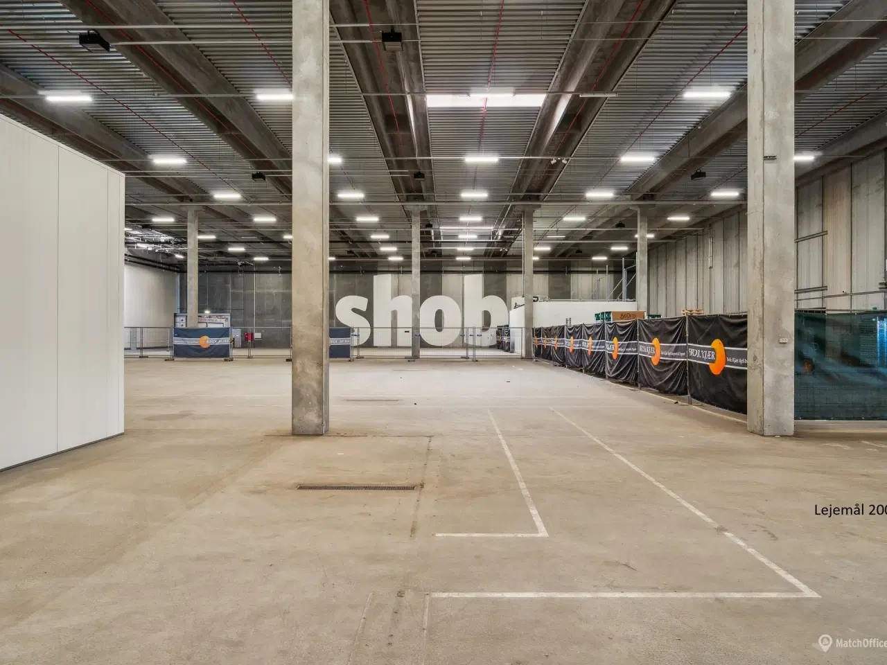 Billede 12 - Logistiklejemål med porte og ramper og en loftshøjde op til 10 meter