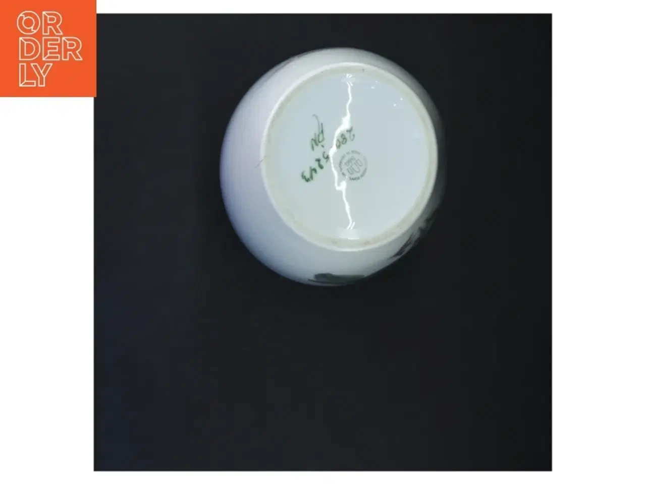 Billede 3 - Porcelænsvase med blomsterdesign fra B&G (str. 26x9 cm)