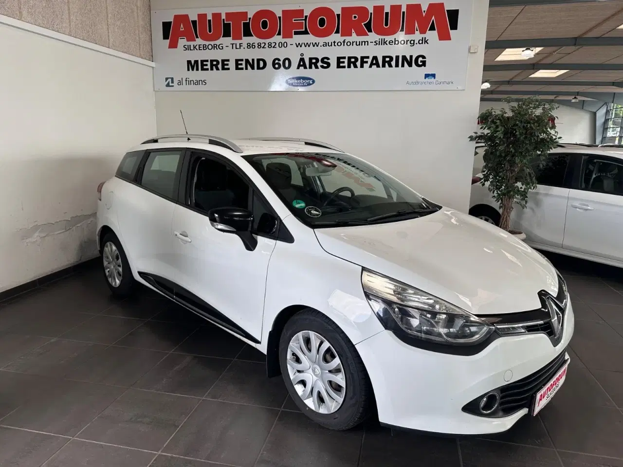Billede 1 - Renault Clio IV 1,5 dCi 75 Expression Navi Style Sport Tourer
