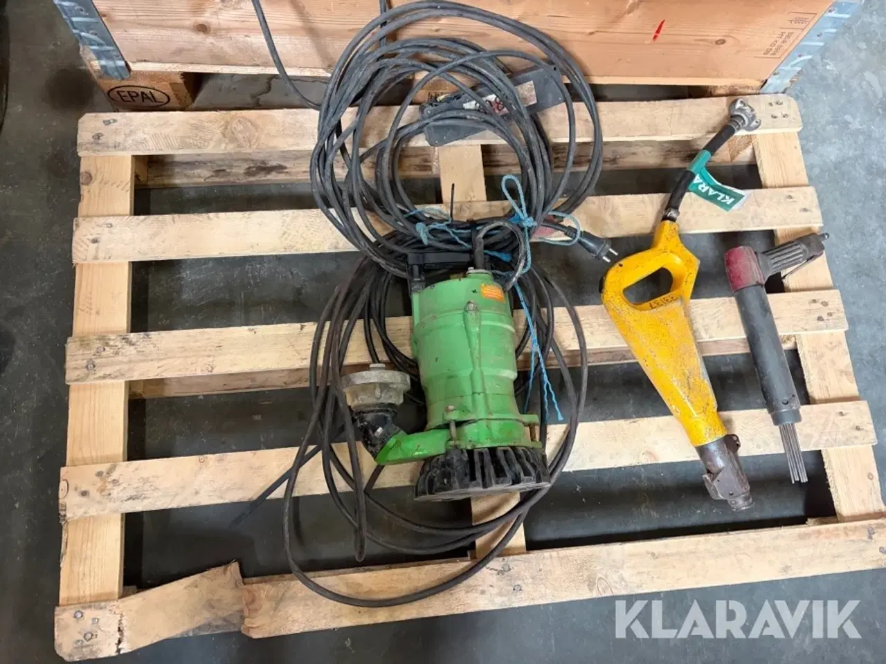 Billede 2 - Lot - affugter, betonhammer, dykpumpe, nålehammer og øvrigt