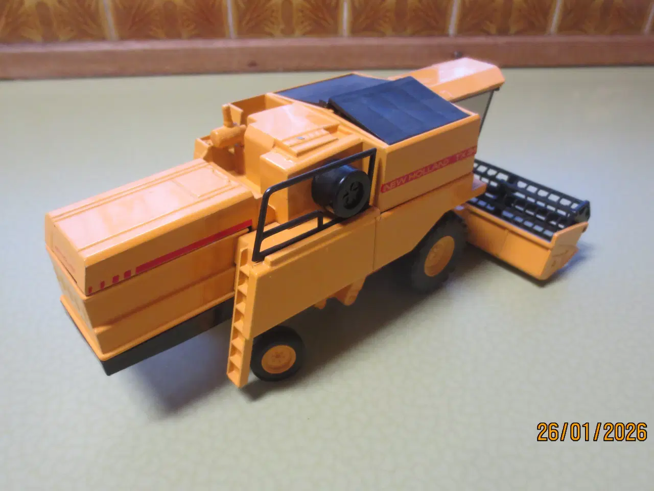 Billede 4 - 1 stk Model mejetærsker New Holland TX 34