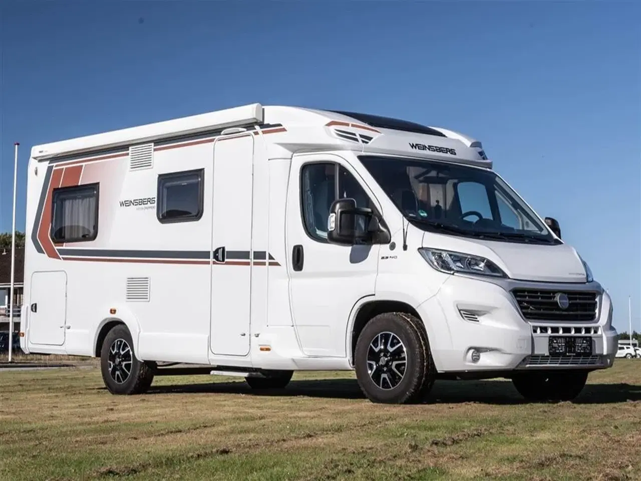 Billede 1 - 2021 - Weinsberg CaraCompact 600 MF "Pepper Edition"   Kompakt autocamper med Automatgear