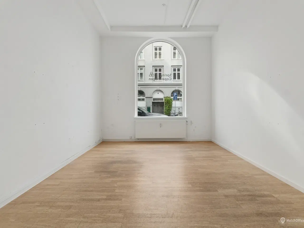 Billede 4 - Smukt højloftet kontor/showroom - med udsigt til havnepromenaden