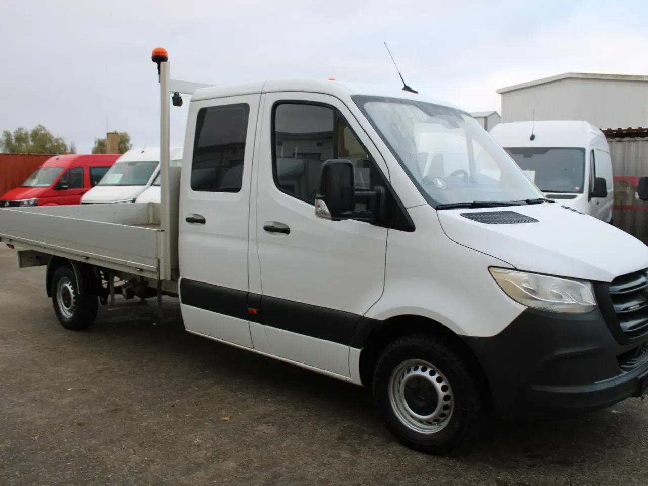 Billede 2 - Mercedes Sprinter 316 2,2 CDi A3 Mandskabsvogn m/lad aut. RWD