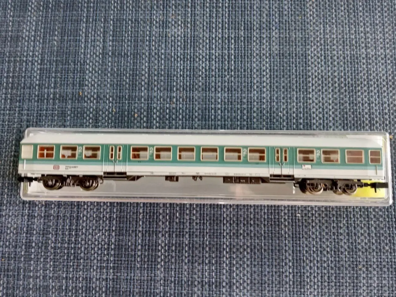 Billede 1 - Minitrix N: personvogn Mintling,DB 2. kl. med æske