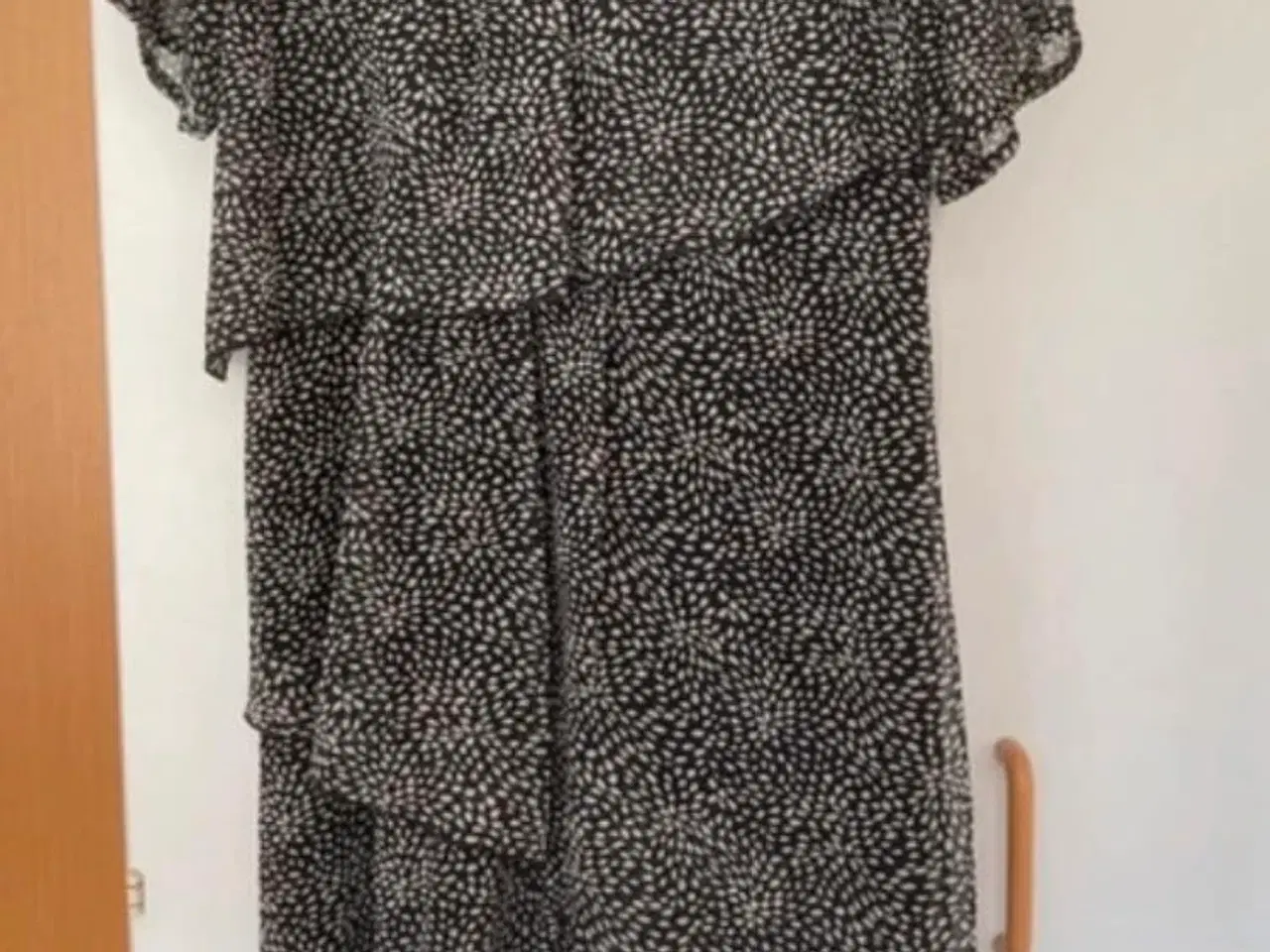 Billede 1 - Flot Signature kjole