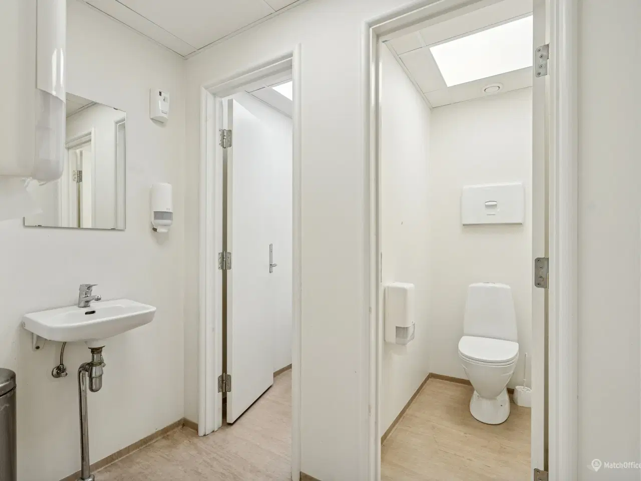 Billede 5 - Kontor og lager m. elevator