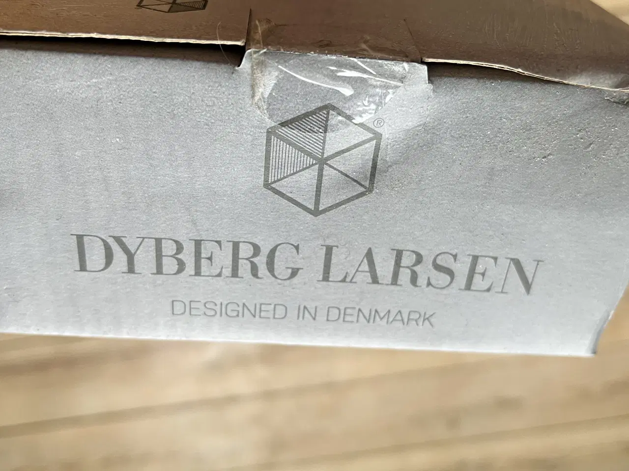 Billede 3 - Dyberg Larsen 4 i one bordlampe 
