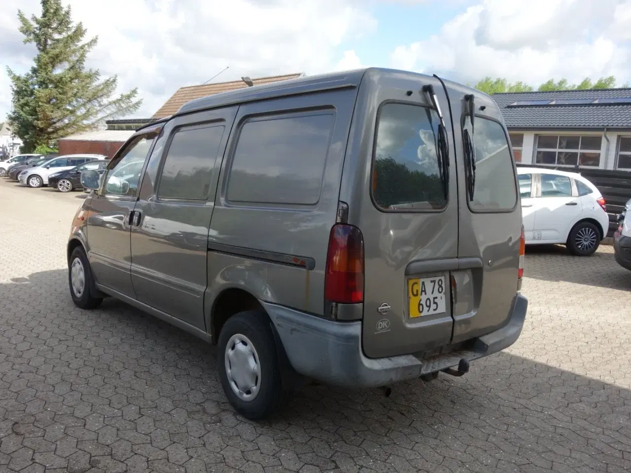 Billede 9 - Nissan Serena 2,3 D