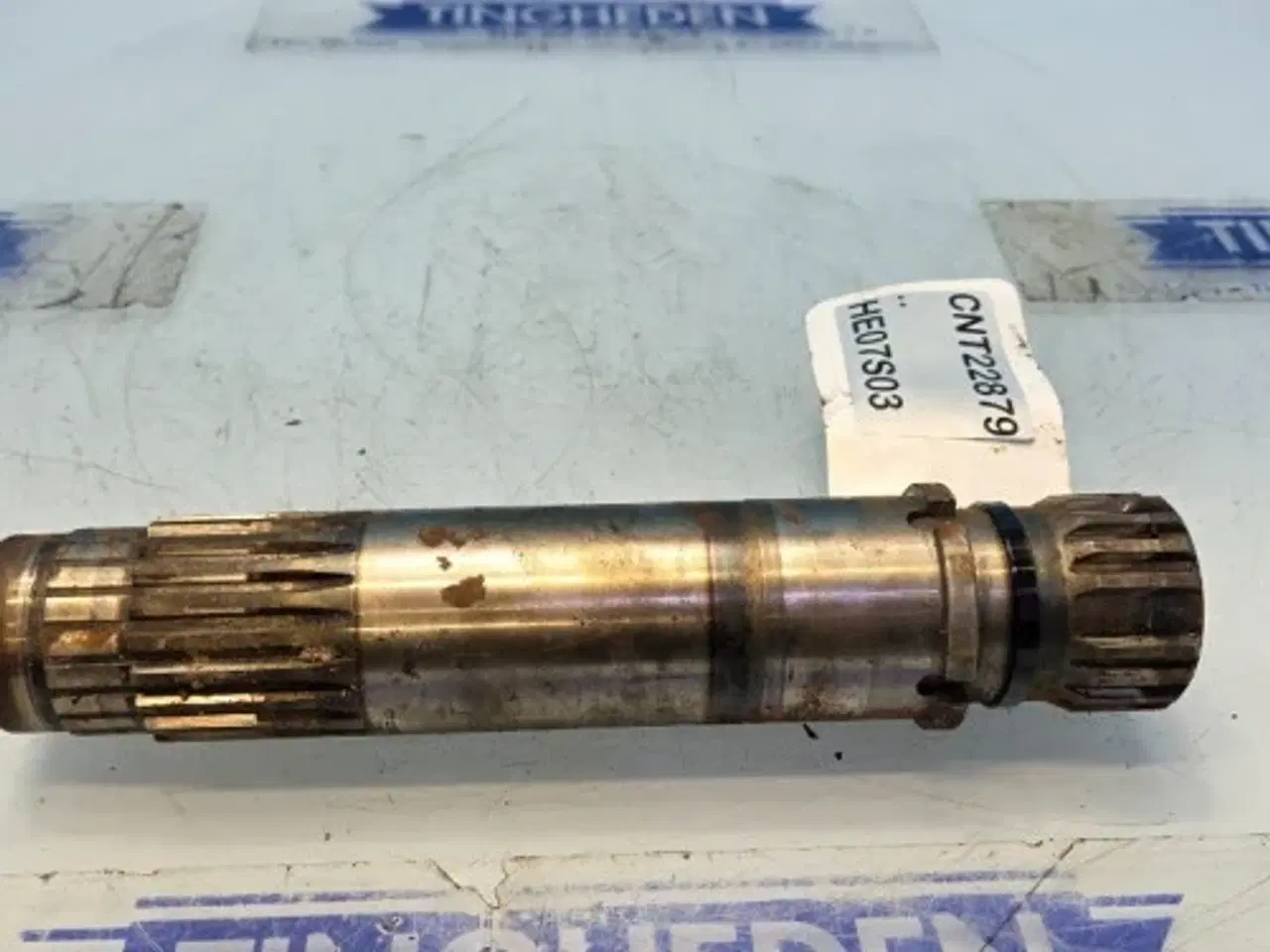 Billede 2 - Ford 8210 Aksel E5NN7015CB