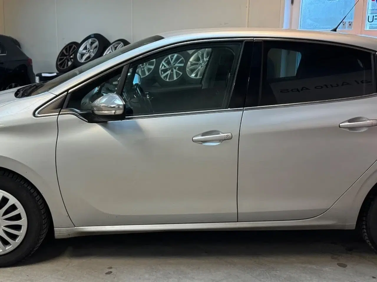 Billede 4 - Peugeot 208 1,6 BlueHDi 100 Active