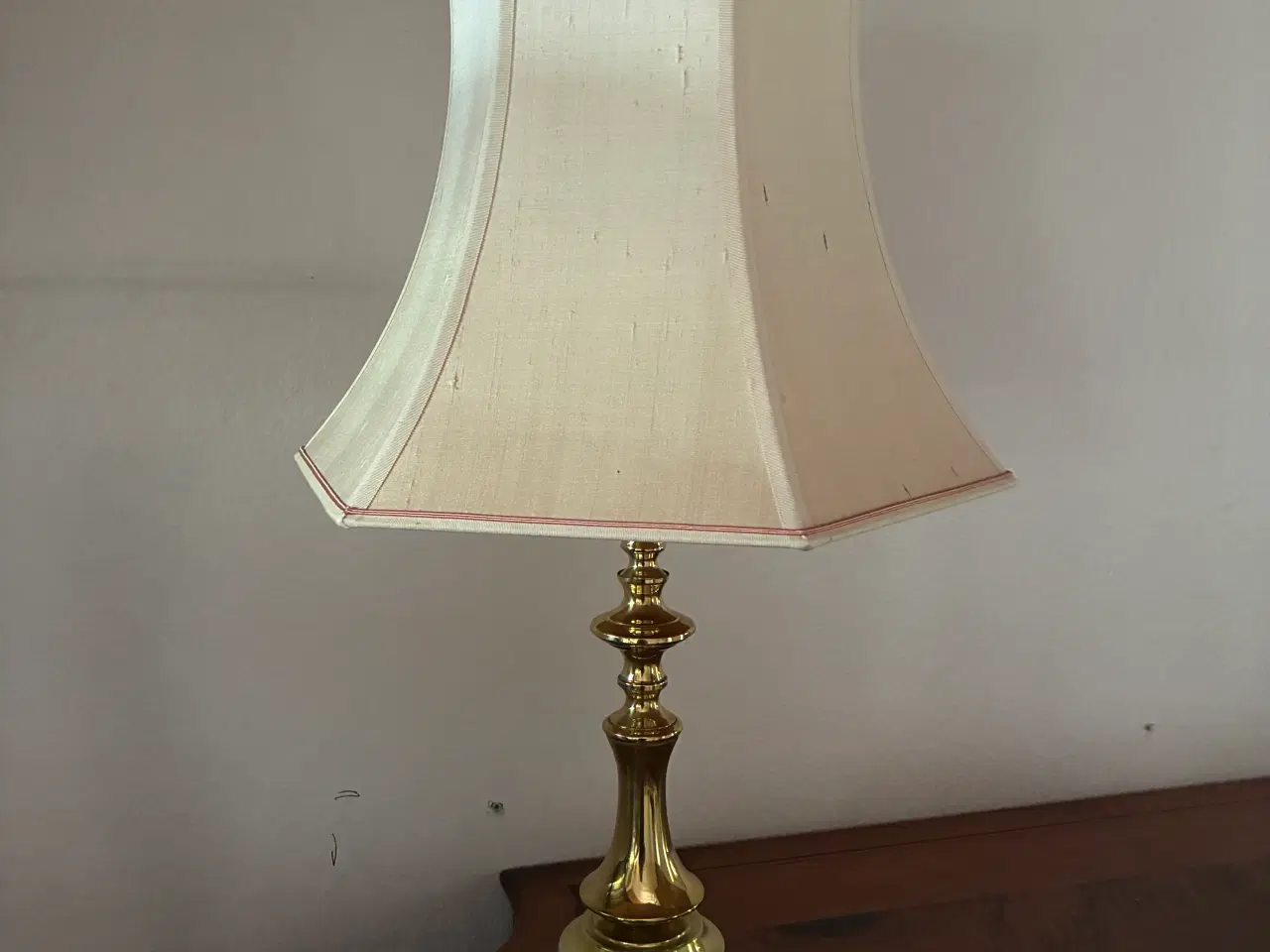 Billede 1 - Stor bordlampe 75 cm høj