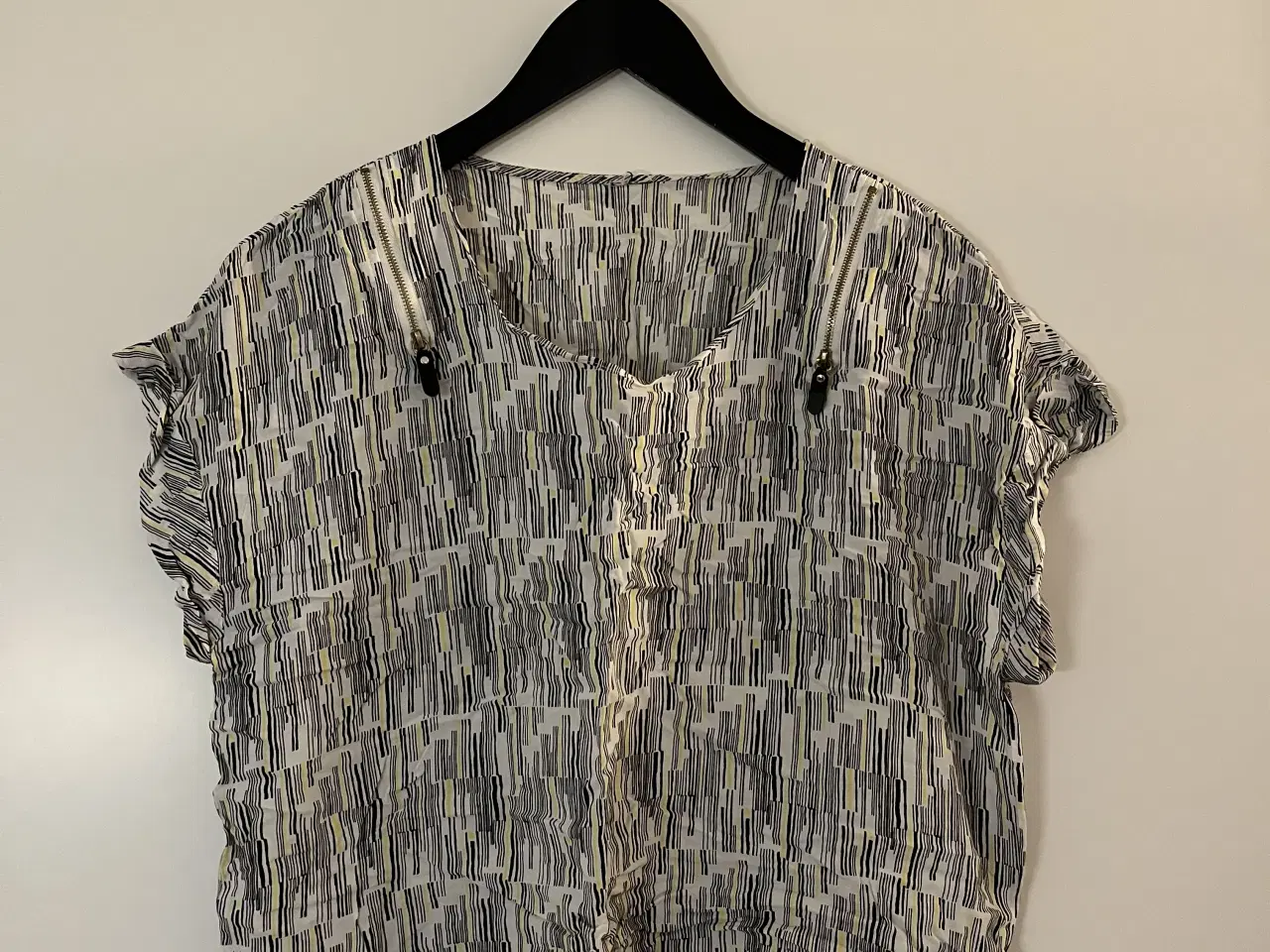 Billede 1 - Kort bluse