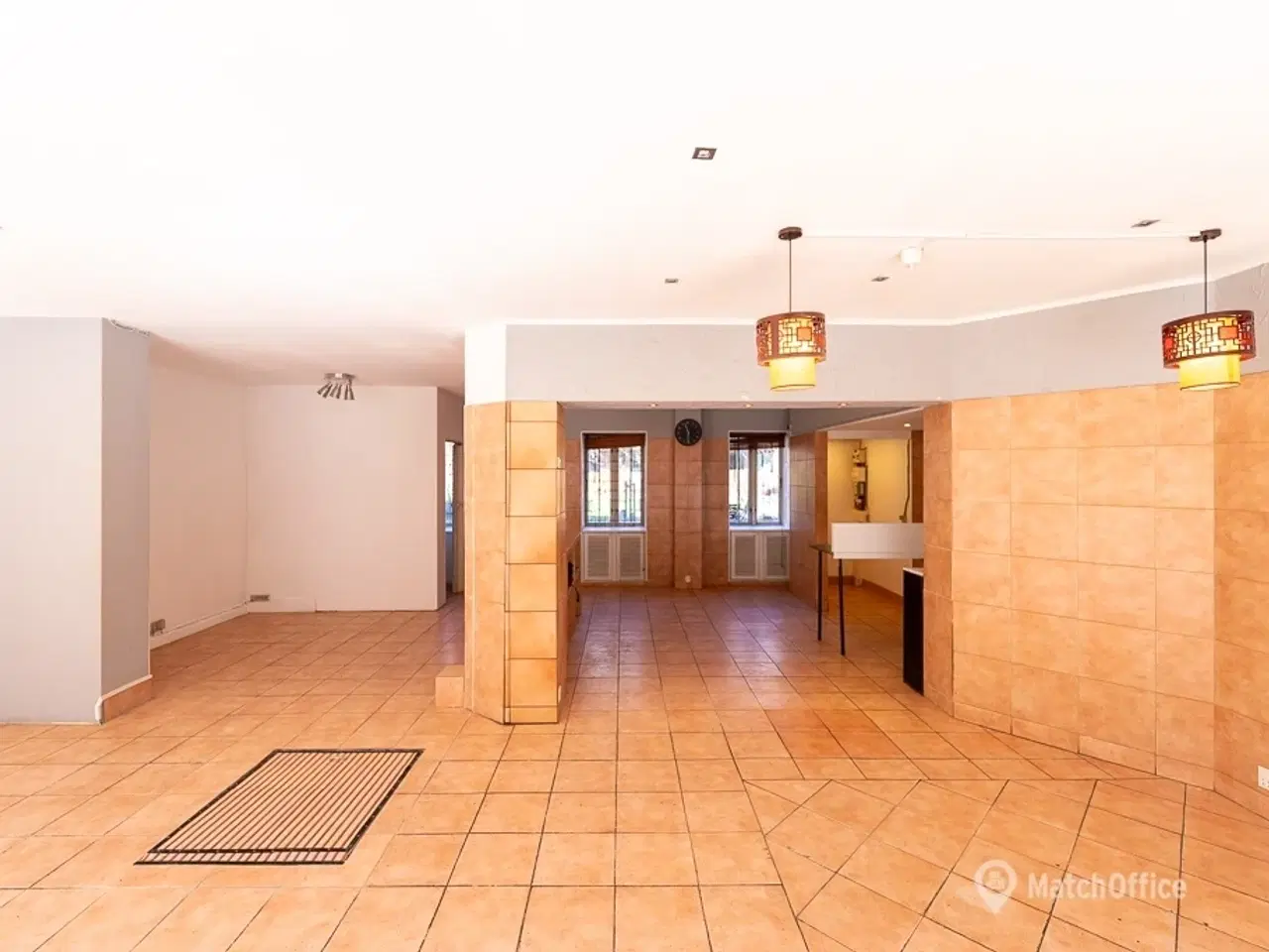 Billede 5 - UDLEJES: Butik med stort facadeparti. åben planløsning og mange muligheder