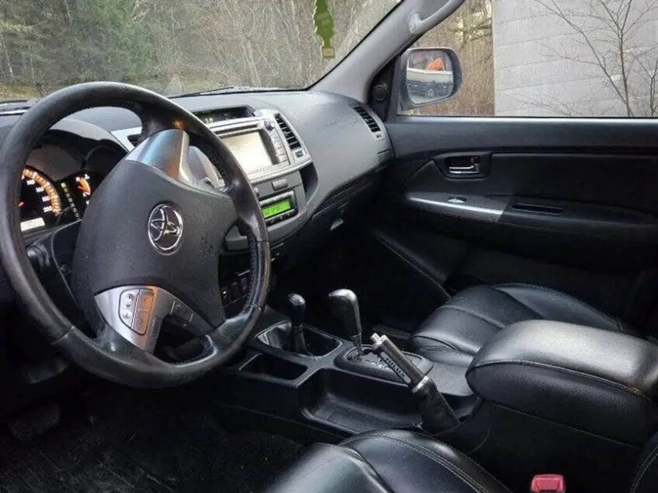 Billede 1 - toyota hilux 2016 obs svensk reg